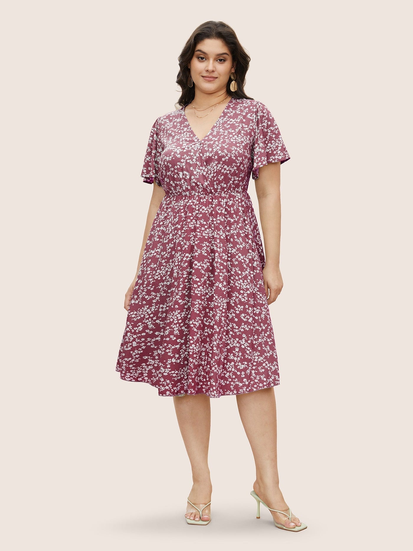GracefulBloom | Sukienka Bloom – sukienka z falbankami w talię i kieszeniami do kolan w drobne kwiatki
