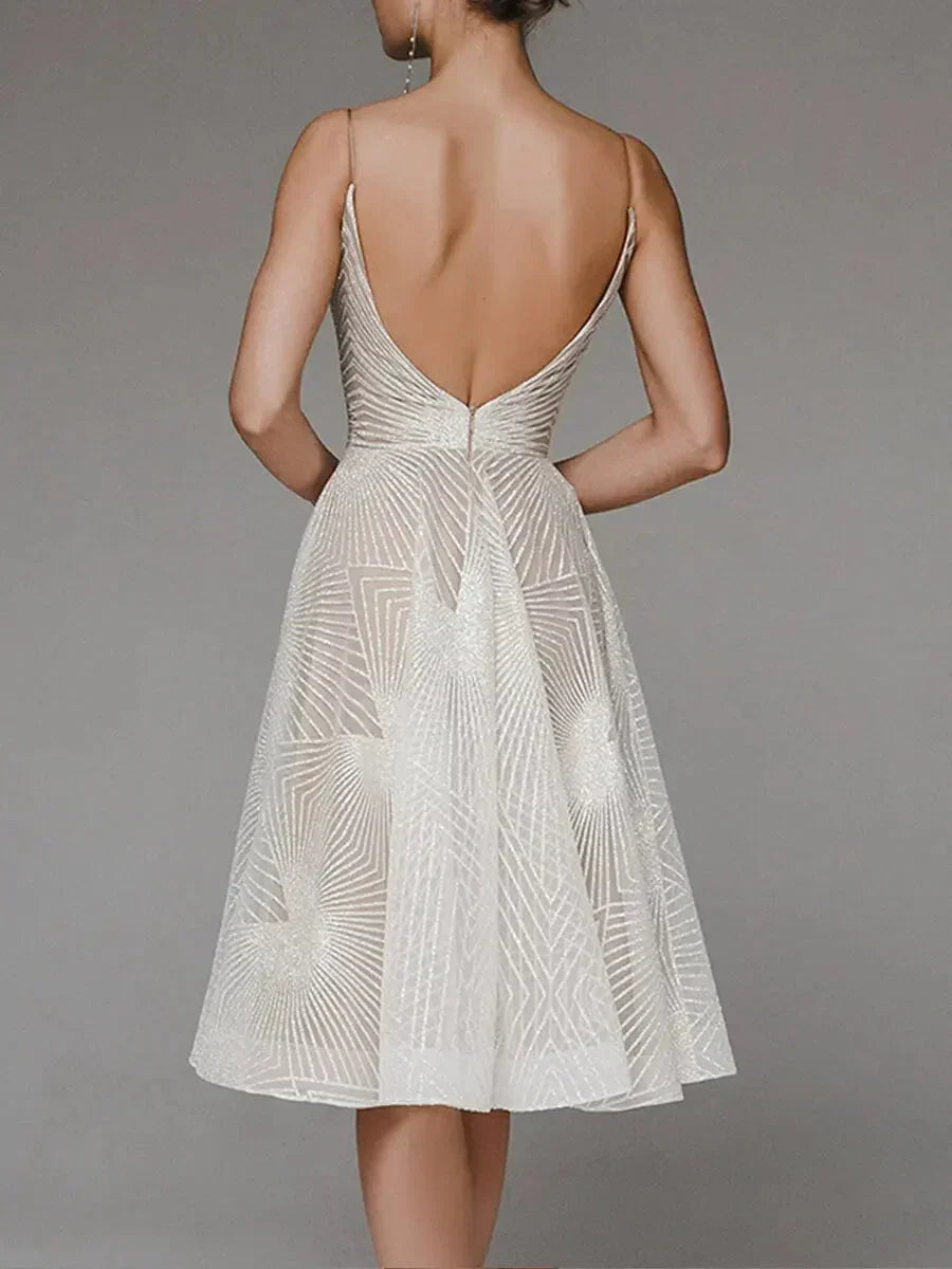 LARA | Elegancka sukienka z odkrytymi plecami 