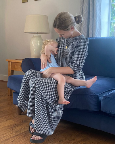 Marie | Sukienka do karmienia piersią w kratkę Gingham z niewidocznymi zamkami